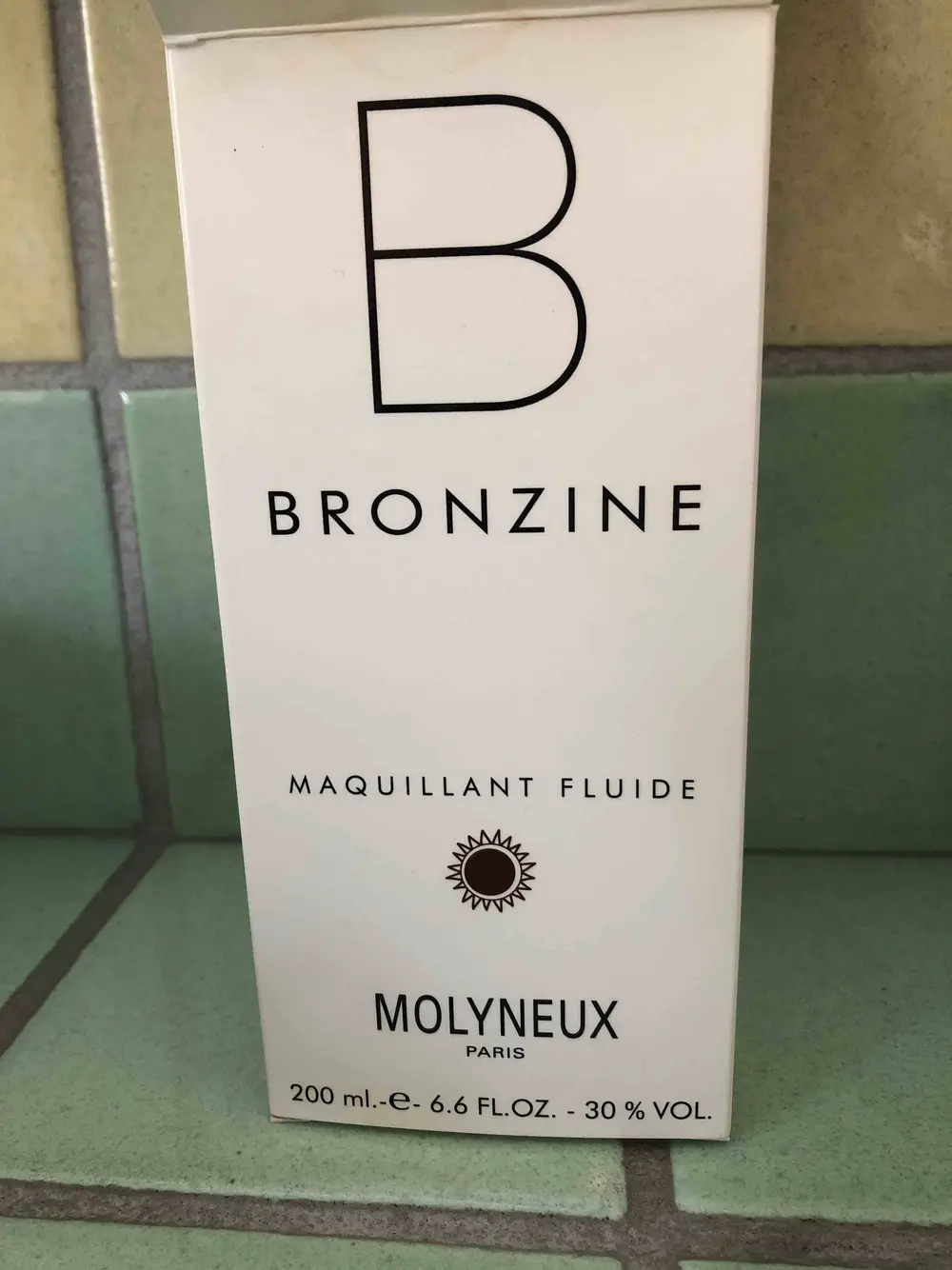 MOLYNEUX - Bronzine - Maquillant fluide