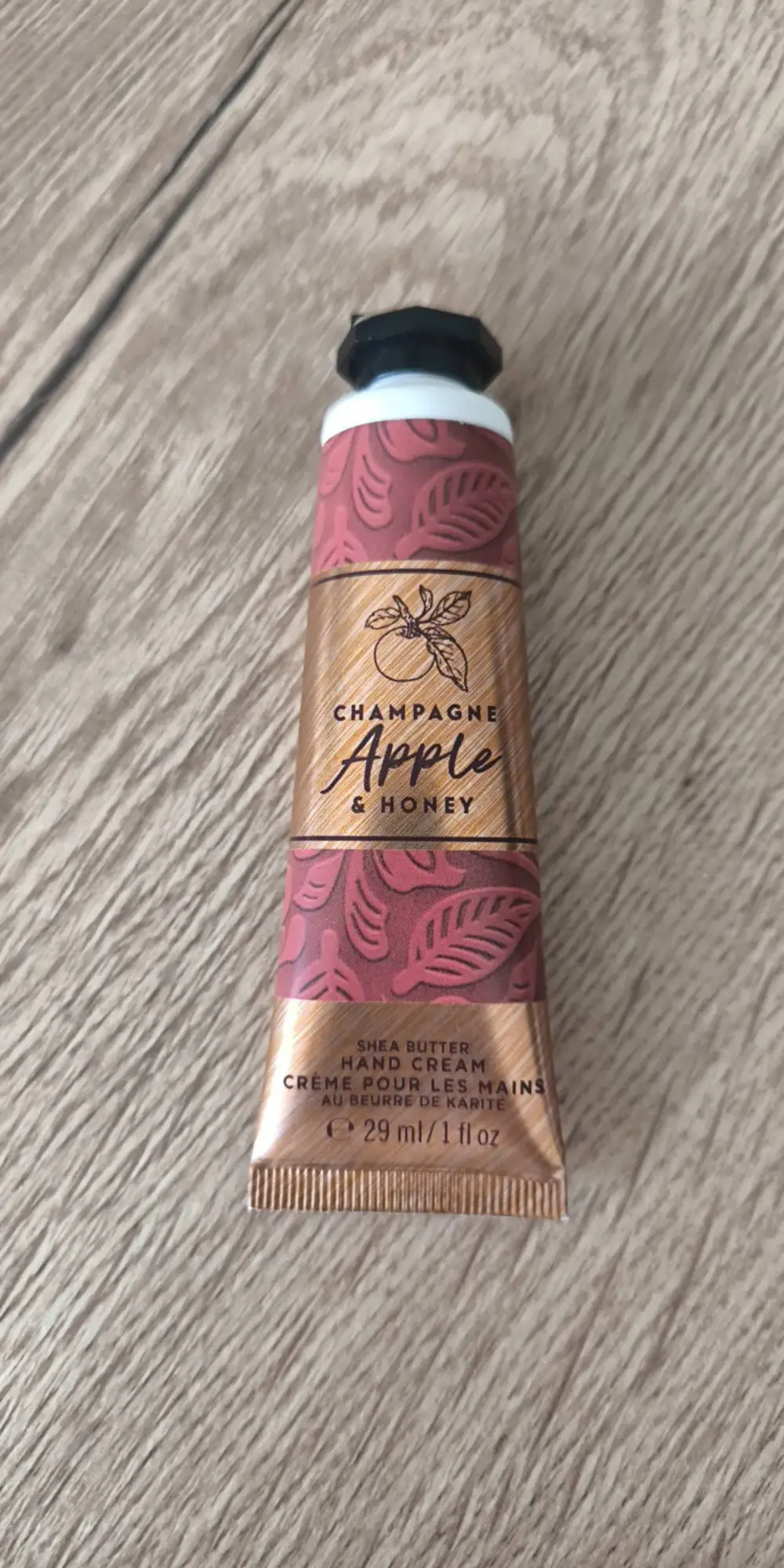 BATH AND BODY WORKS - Champagne apple & honey - Crème pour les mains