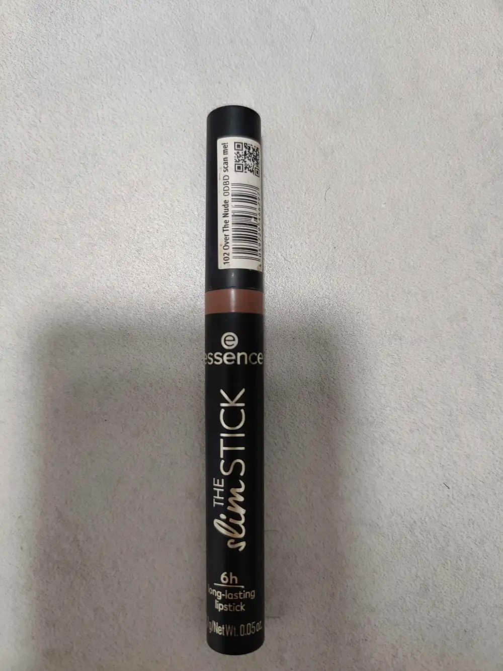 ESSENCE - The slim stick - Long-lasting lipstick 102 over the nude