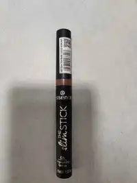 ESSENCE - The slim stick - Long-lasting lipstick 102 over the nude