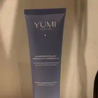 YUMI - Haircare - Shampooing exfoliant purifant au charbon actif