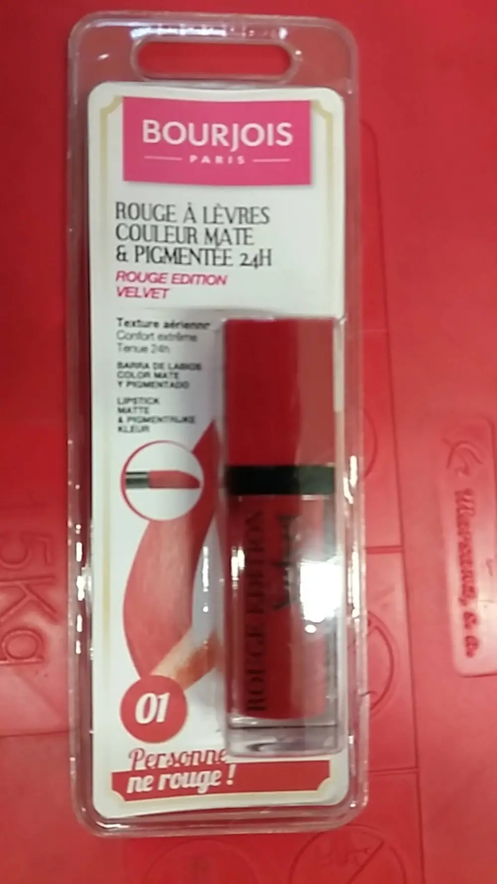 BOURJOIS PARIS - Rouge à lèvres Édition Velvet 01 personne ne rouge !