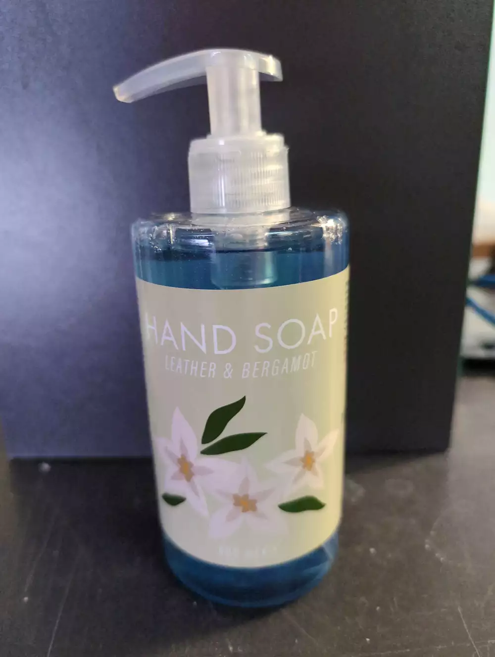ACTION - Hand soap leather & bergamot