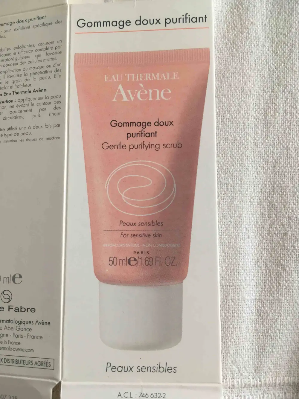 AVÈNE - Eau thermale - Gommage doux purifiant