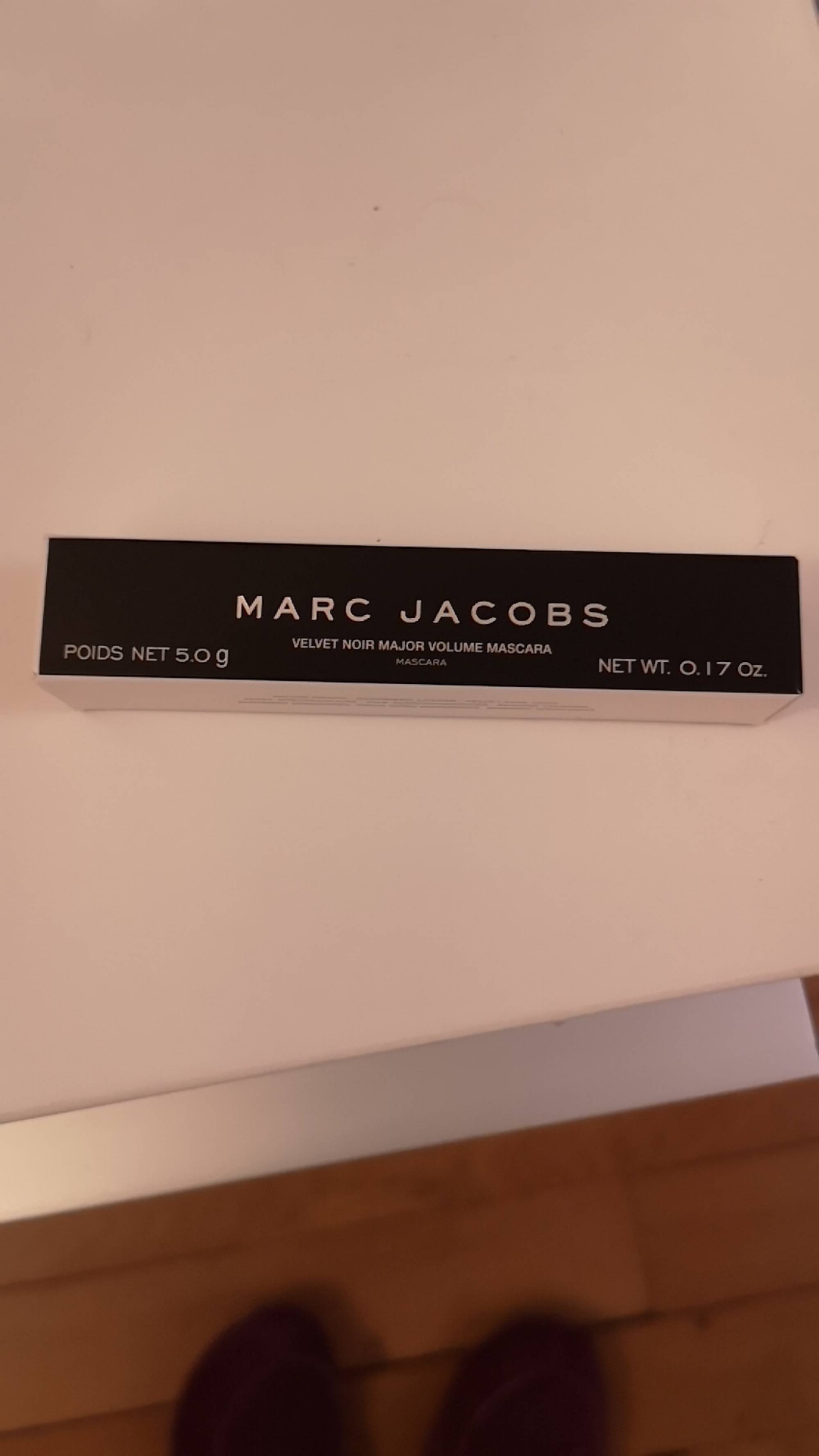 MARC JACOBS - Velvet noir - Major volume mascara