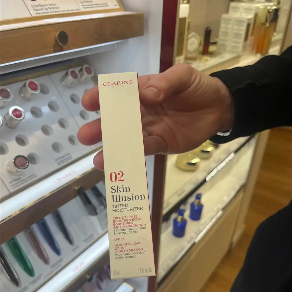 CLARINS - 02 skin illusion - Crème teintée booster d'éclat