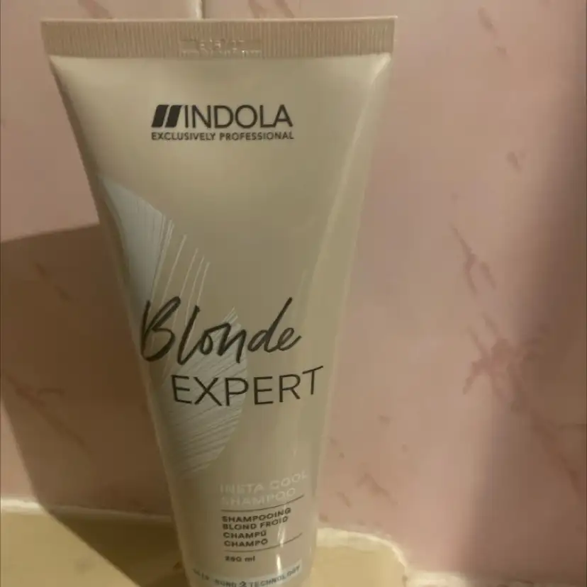 INDOLA - Blonde expert - Shampooing blond froid