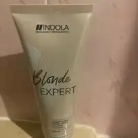 INDOLA - Blonde expert - Shampooing blond froid