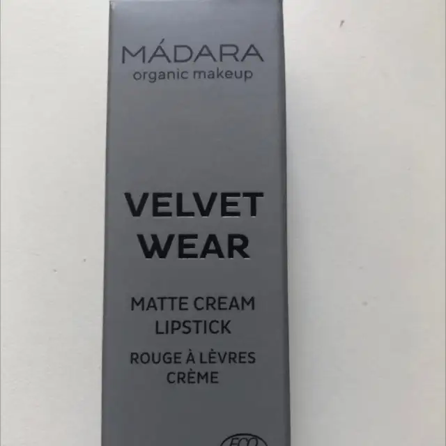 MÁDARA - Velvet wear - Rouge à lèvres crème