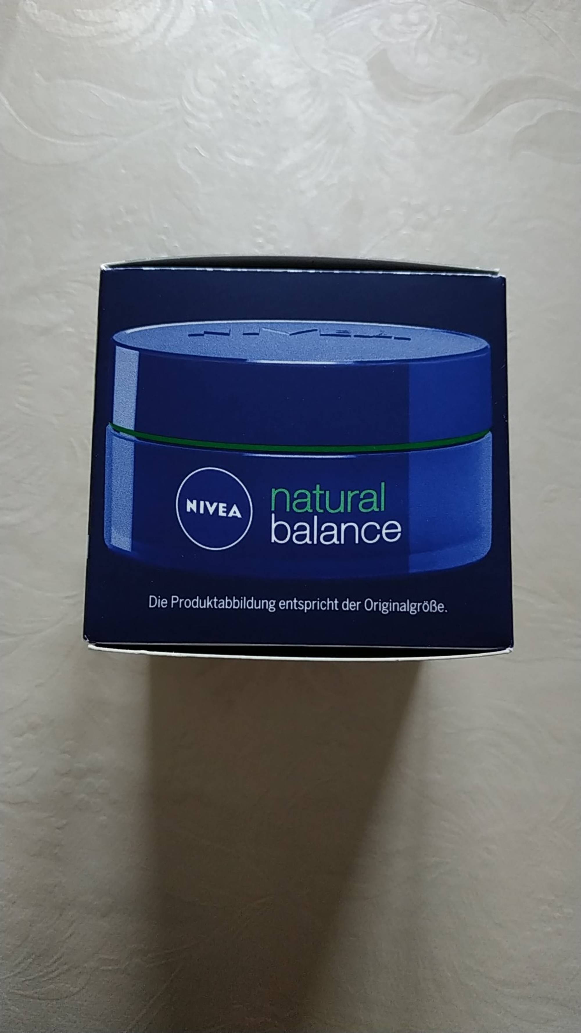 NIVEA - Natural balance - Regenerierende nachtpflege