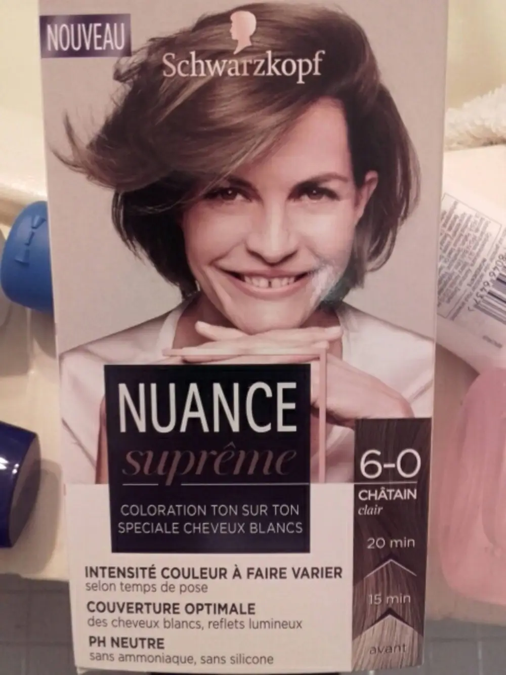 SCHWARZKOPF - Nuance suprême - Coloration ton sur ton 6-0 châtain clair