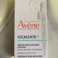 EAU THERMALE AVÈNE - Cicalfate+ - Sérum restaurateur intense