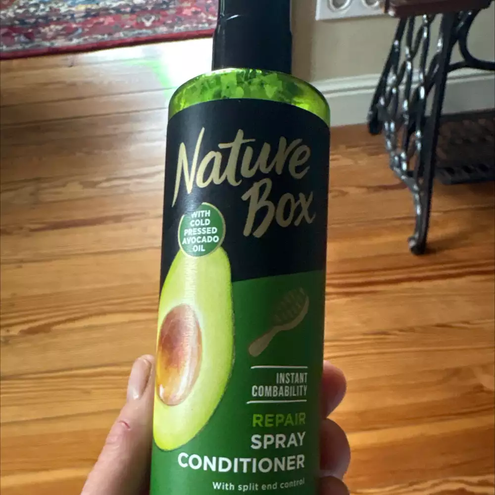 NATURE BOX - Repair spray conditioner with cold pressed avocado oil