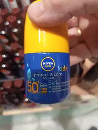 NIVEA SUN - Protect & care roll-on kids 5 in 1 50+