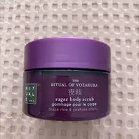 RITUALS - The ritual of yozakura - Gommage pour le corps