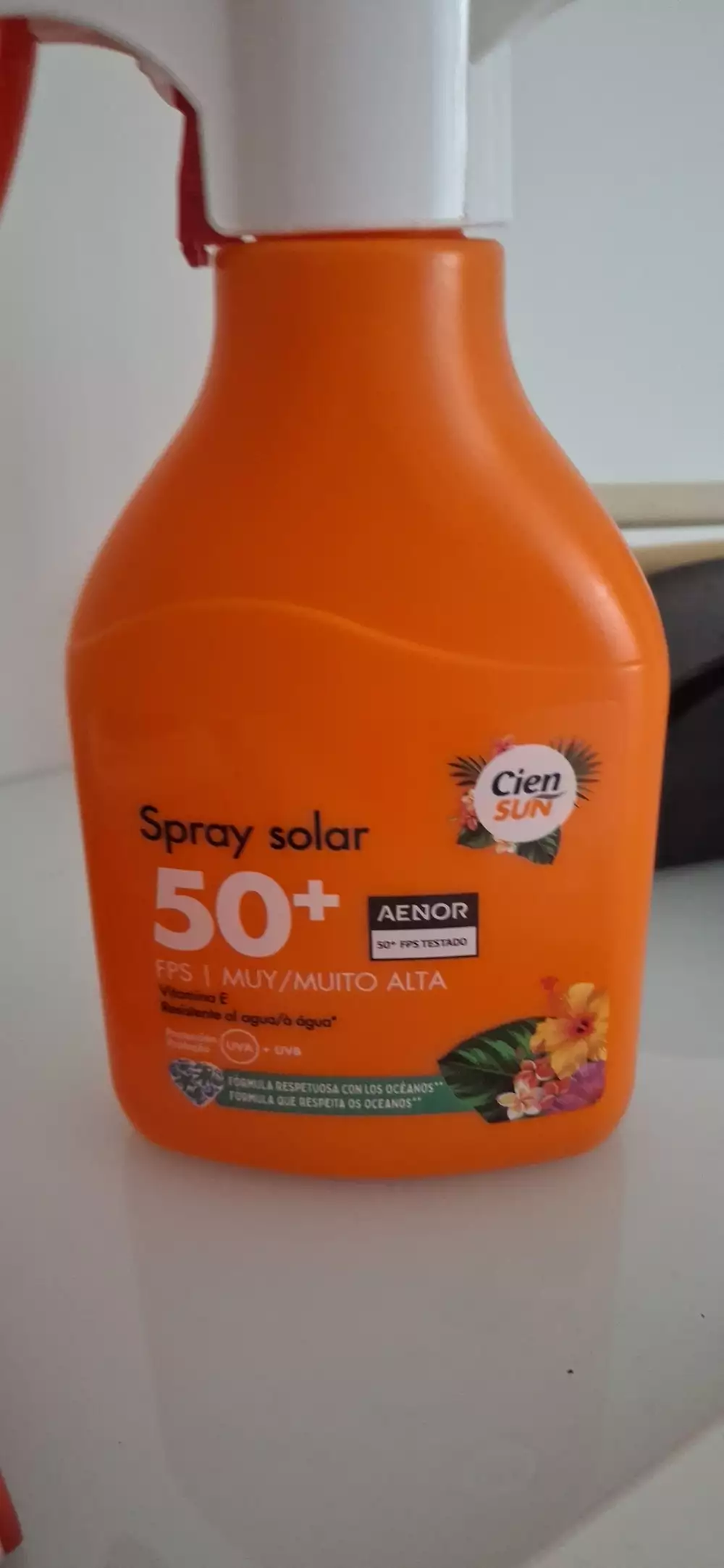 CIEN - Spray solar fps 50+