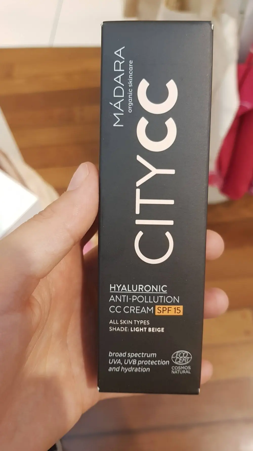 MÁDARA - City CC - Hyaluronic anti-pollution CC cream spf 15