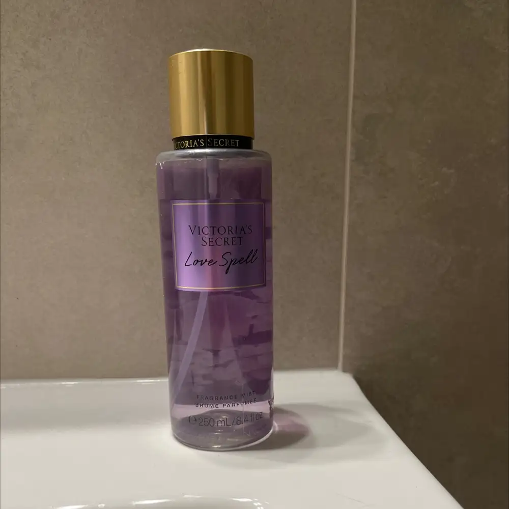 VICTORIA SECRET - Love spell - Brume parfumée