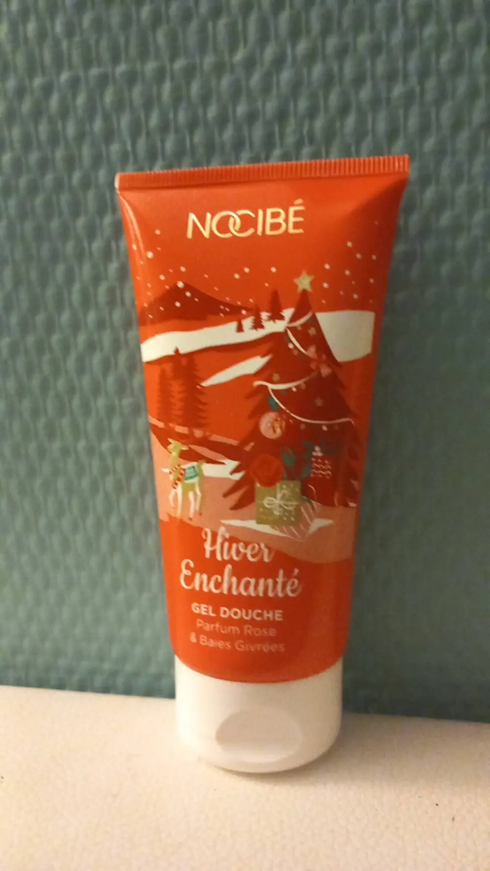 NOCIBÉ - Hiver enchanté - Gel douche parfum rose et baies givrées