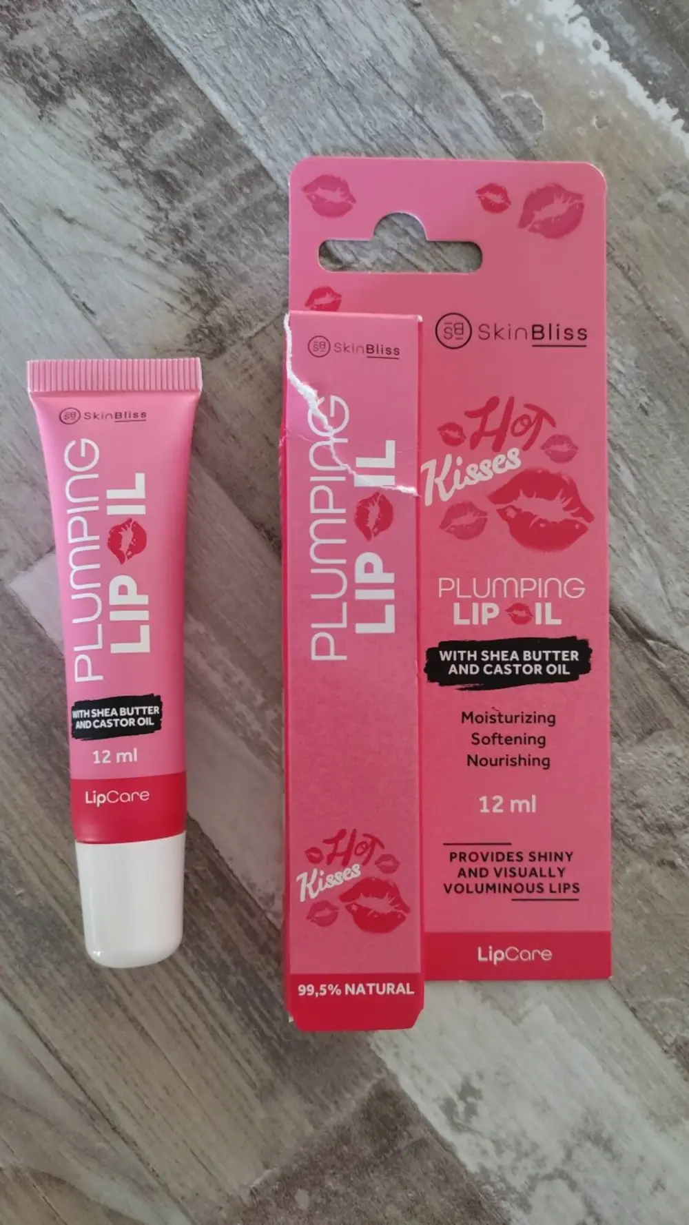 SKINBLISS - Plumping lip oil with shea butter and castor oil