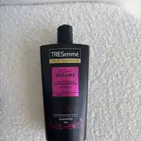 TRESEMMÉ - Shampoo 24h hour Volume