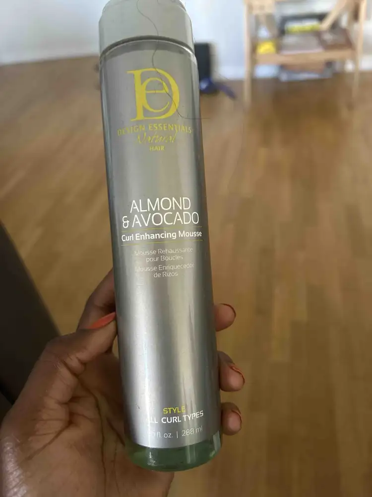 DESIGN ESSENTIALS - Almond & avocado - Mousse rehaussante pour boucles