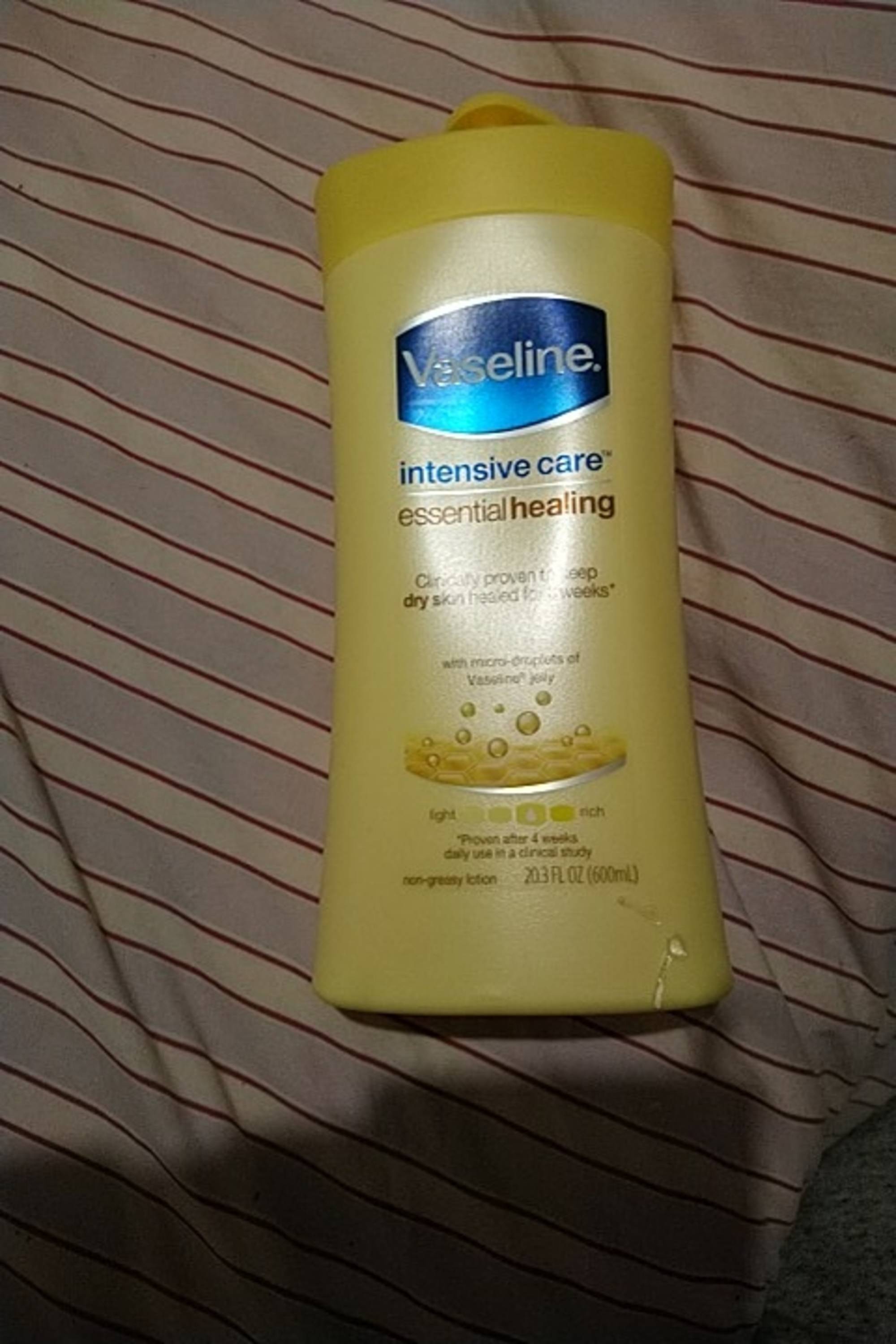 VASELINE - Intensive care - Essential healing lotion