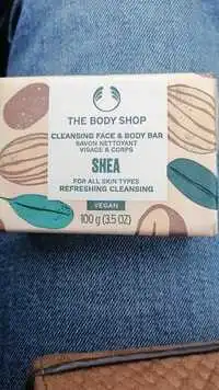 THE BODY SHOP - Savon nettoyant visage & corps