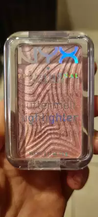 NYX - Buttermelt highlighter