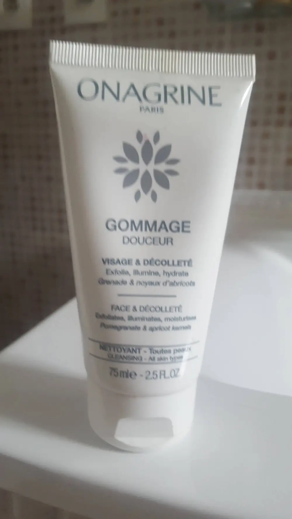 ONAGRINE - Gommage douceur - Visage & décolleté