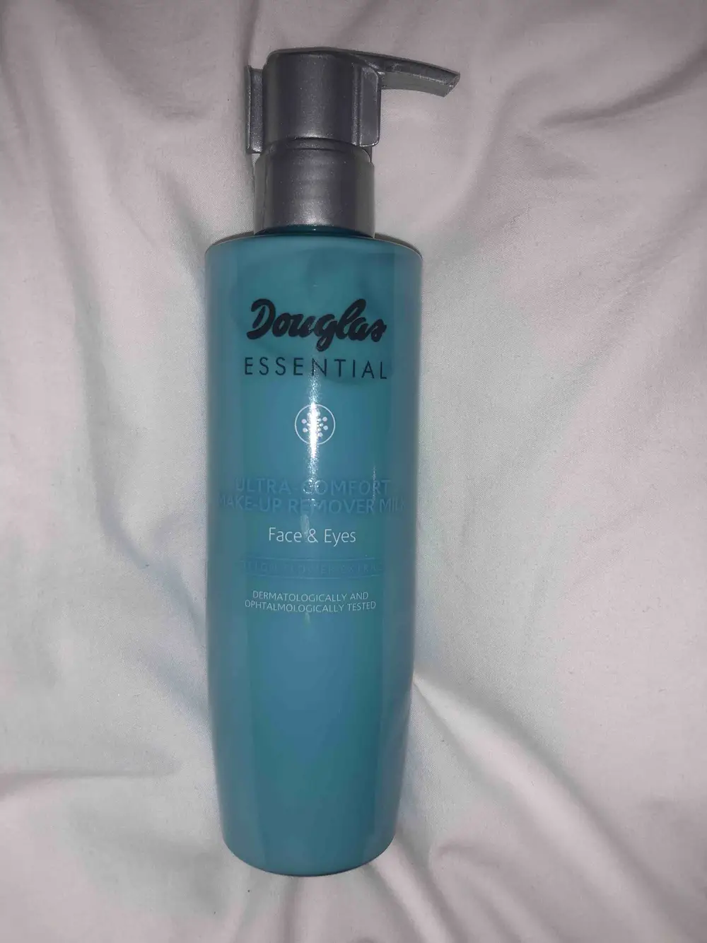 DOUGLAS - Essential - Ultra-comfort - Face & eyes