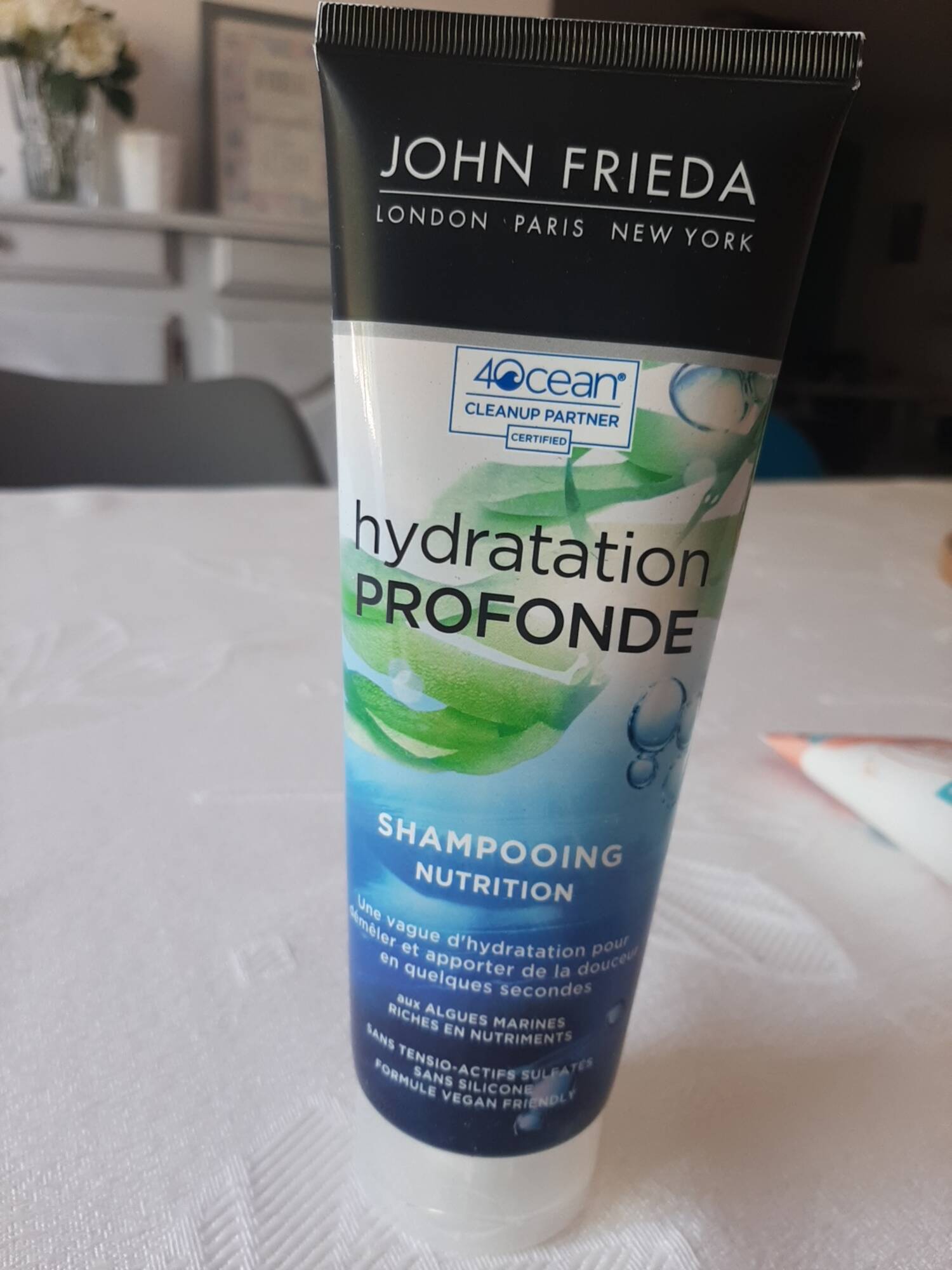 JOHN FRIEDA - Hydratation profonde - Shampooing nutrition