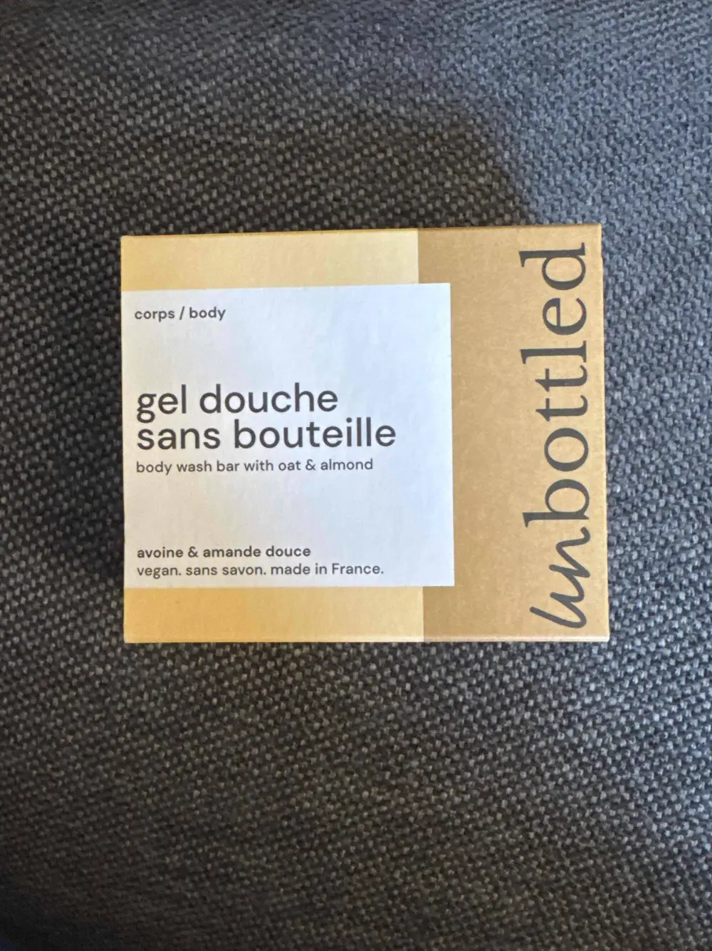 UN BOTTLED - Gel douche  sans bouteille