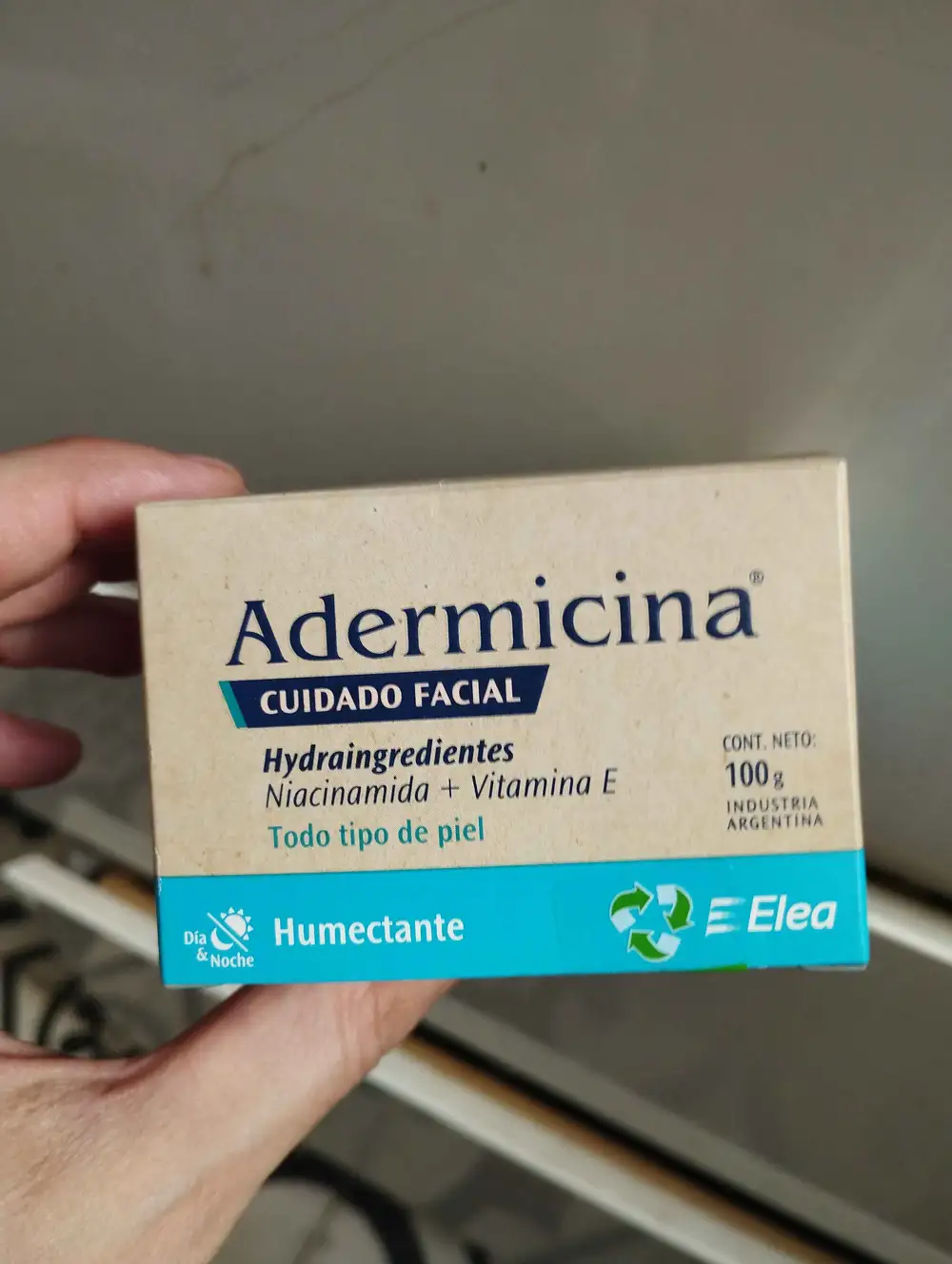ADERMICINA - Cuidado facial humectante