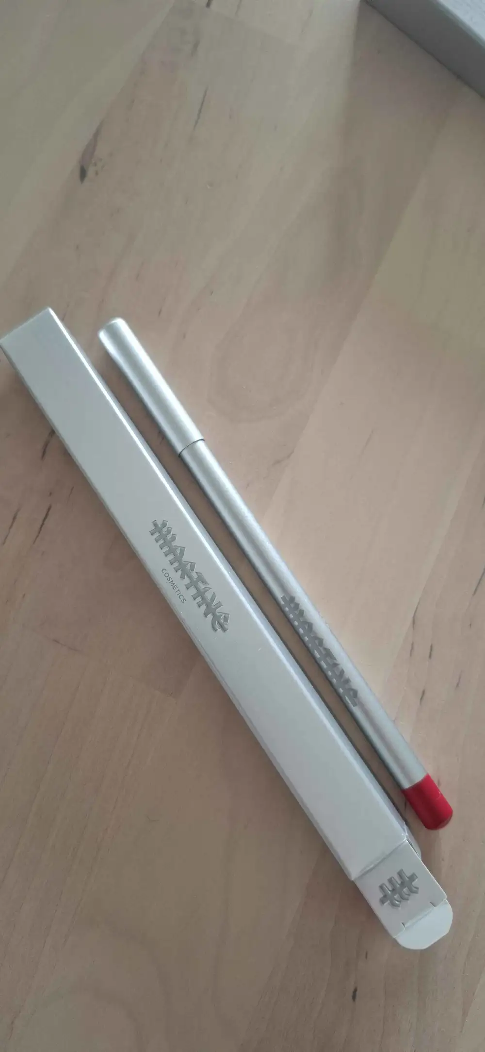 MARTINE COSMETICS - Lip pencil