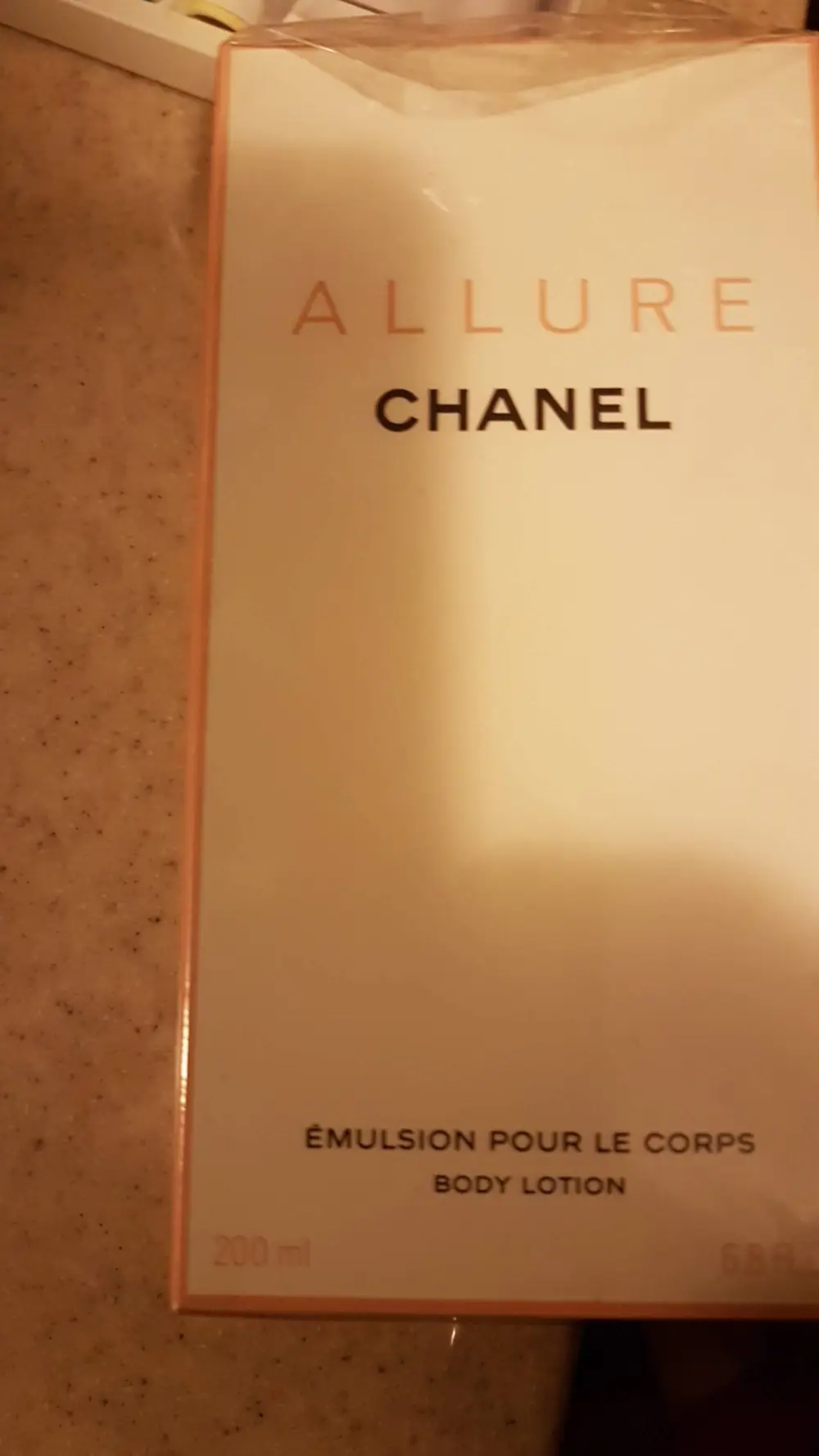 CHANEL - Allure Émulsion pour le corps - Body lotion