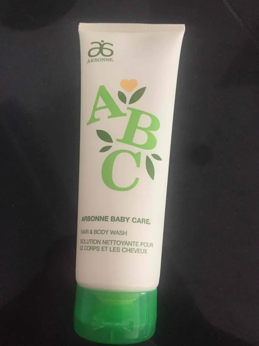 ARBONNE - Baby care - Solution nettoyant pour le corps et les cheveux