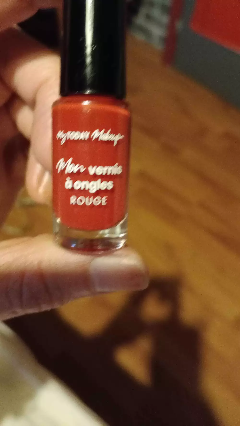 M'Y TODAY MAKEUP - Mon vernis à ongles rouge