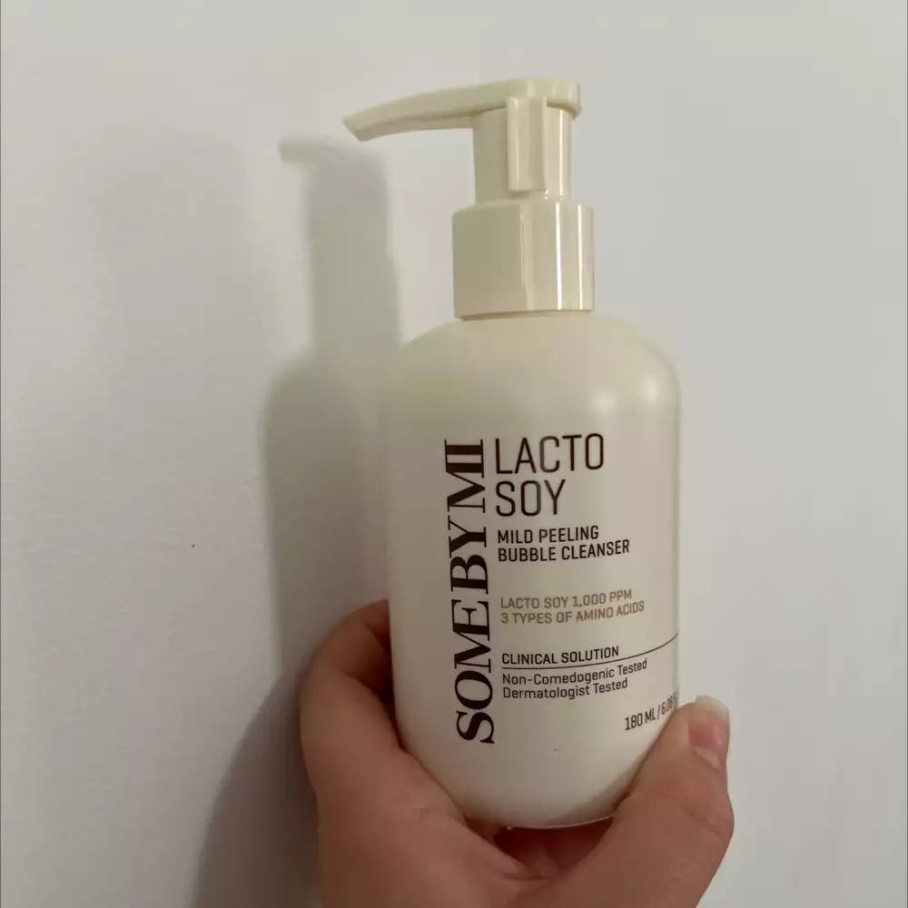 SOME BY MI - Lacto soy - Mild peeling bubble cleanser