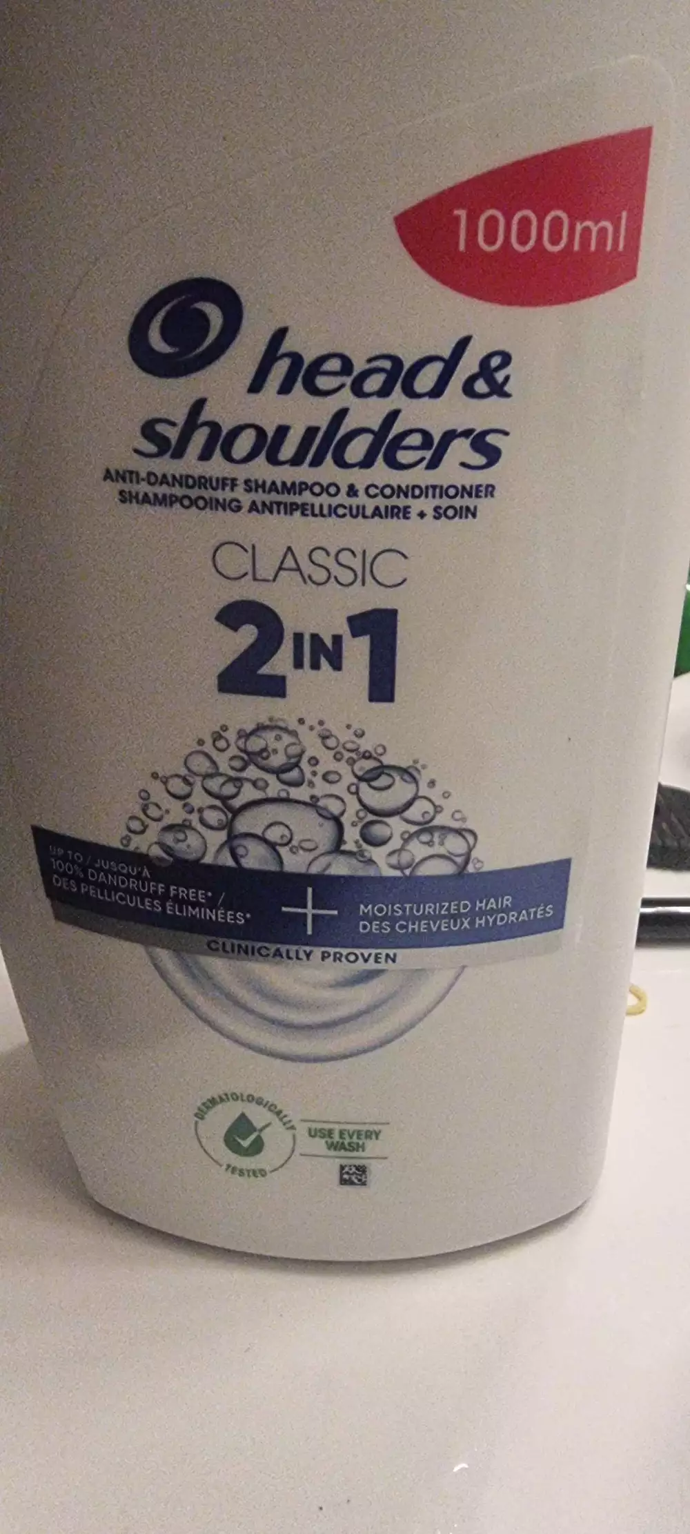 HEAD & SHOULDERS - Classic 2 in 1 - Shampooing antipelliculaire + soin