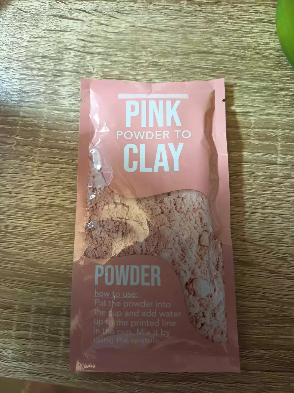 MAXBRANDS MARKETING B.V. - Pink powder to clay - Masque