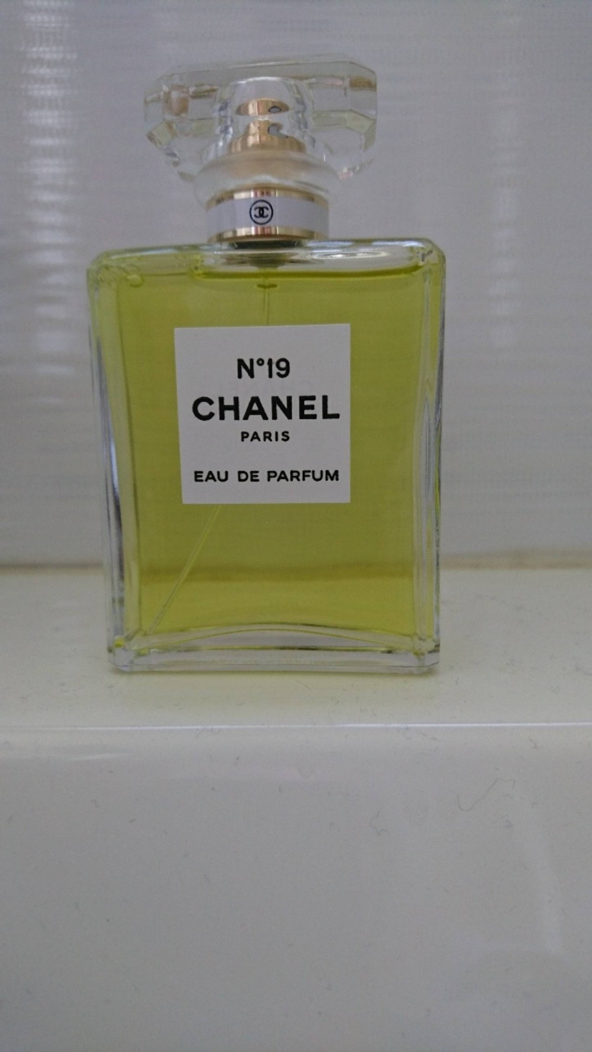 CHANEL - N°19 - Eau de parfum 