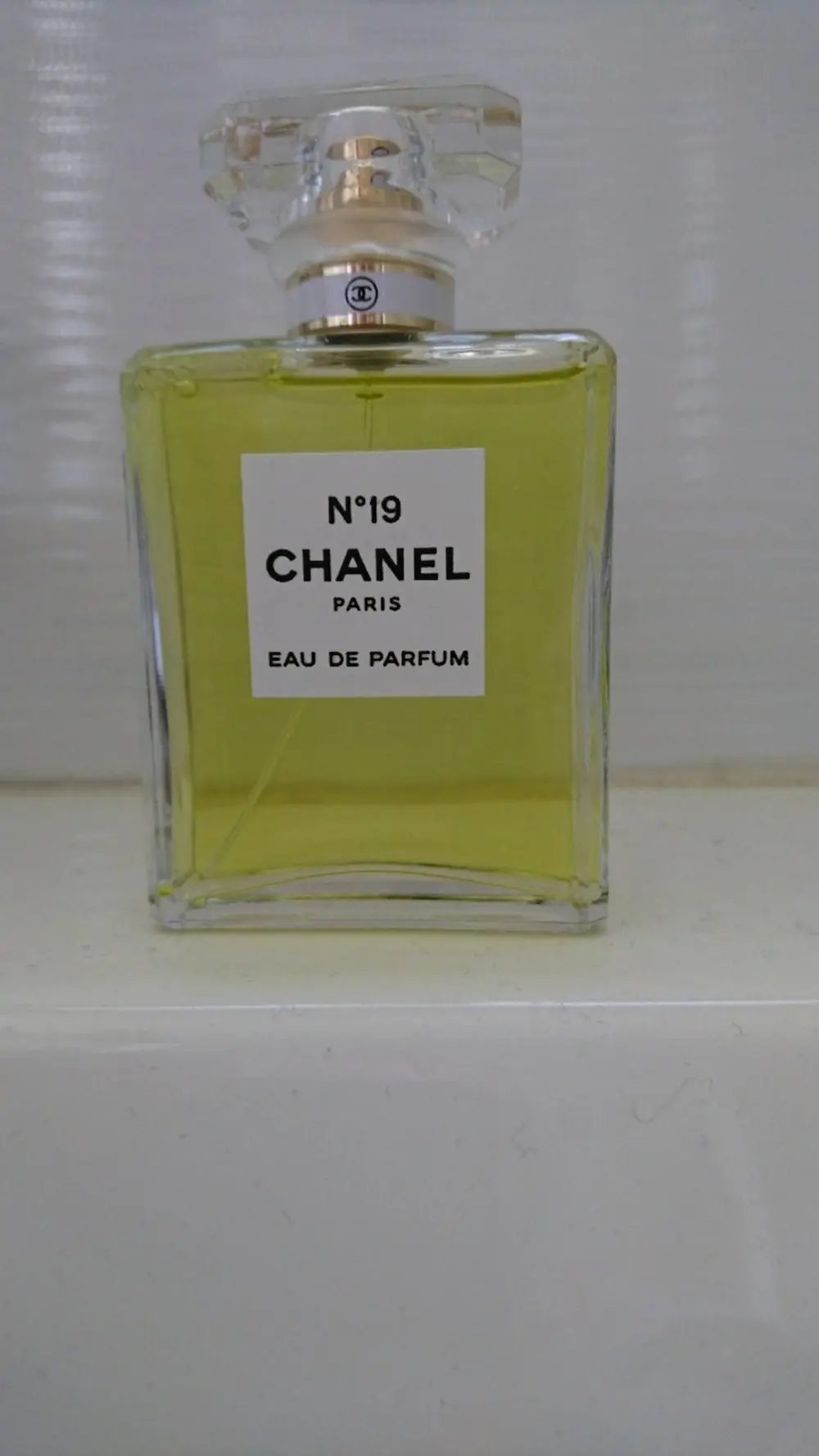 CHANEL - N°19 - Eau de parfum 