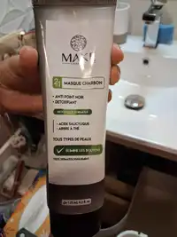 MAKE - Masque charbon