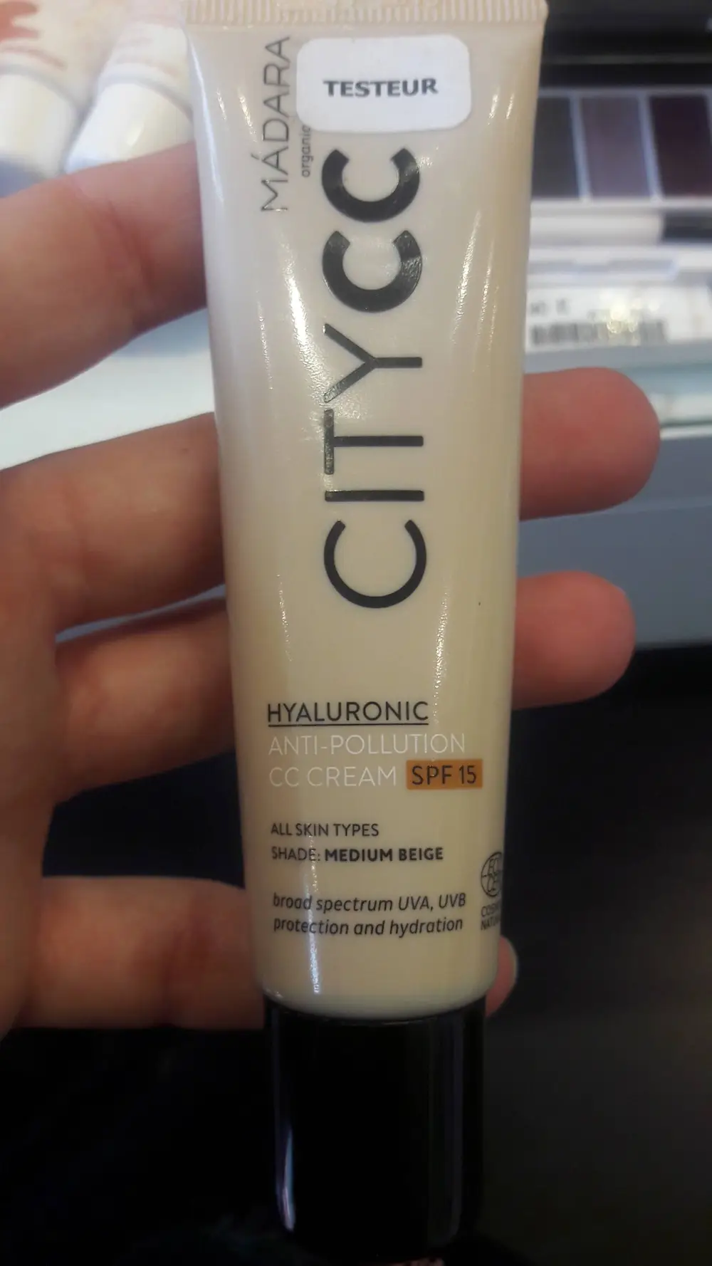 MÁDARA - City CC - Hyaluronic Antipollution CC-Cream SPF 15