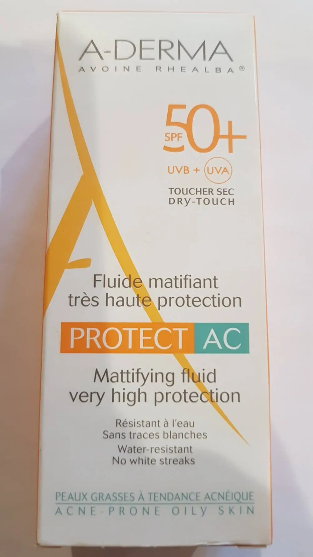 A-DERMA - Protect AC - Fluide matifiant très haute protection SPF 50+