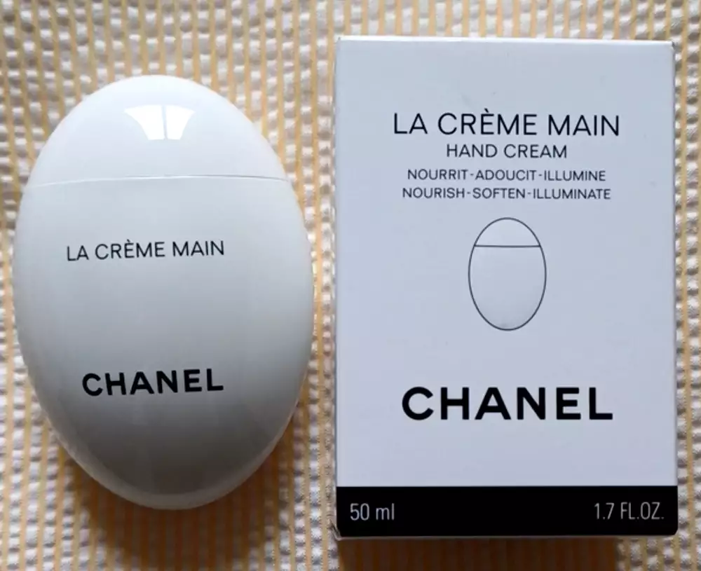 CHANEL - La Crème Main