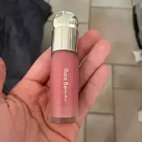 RARE BEAUTY - Blush liquide soft pinch