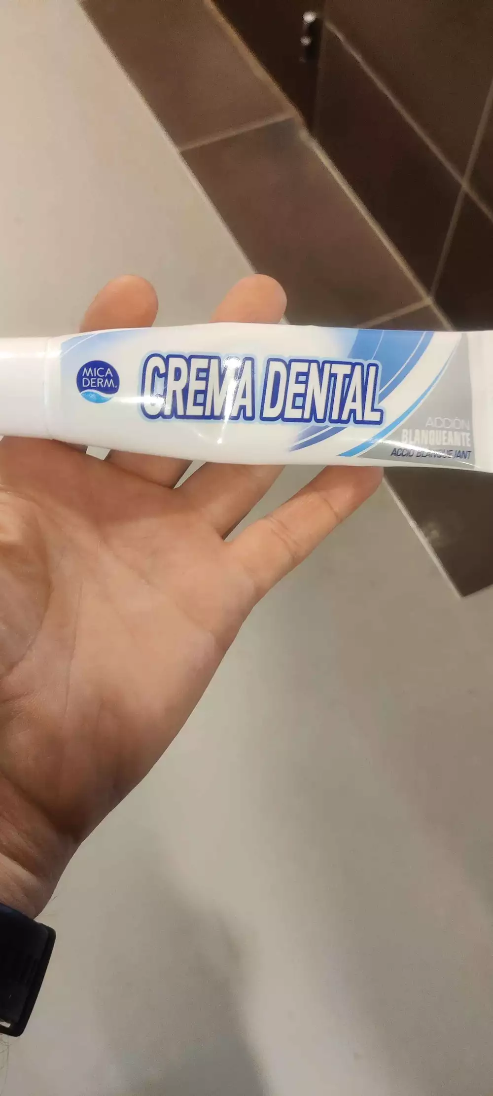 MICA DERM - Crema dental  accion blanqueante