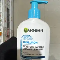 GARNIER - Hyaluron - Moisture barrier cream cleanser